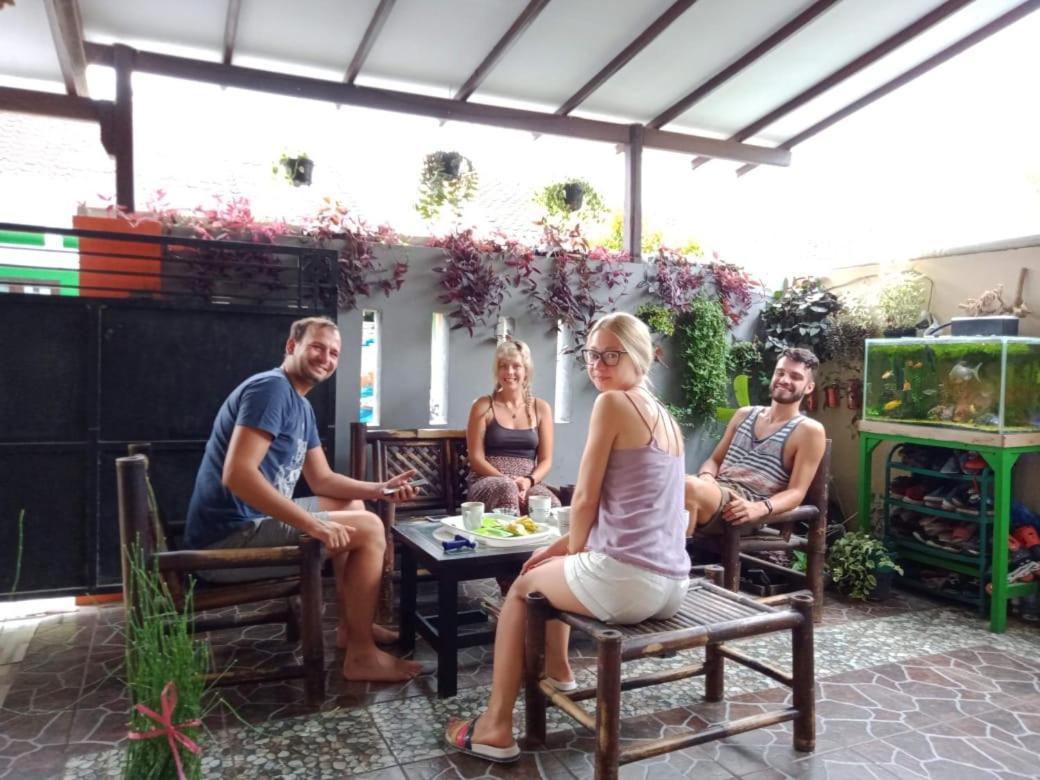Banyuwangi Homestay Экстерьер фото