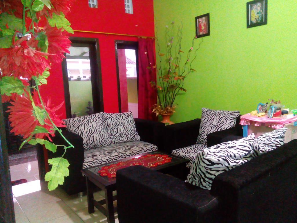 Banyuwangi Homestay Экстерьер фото