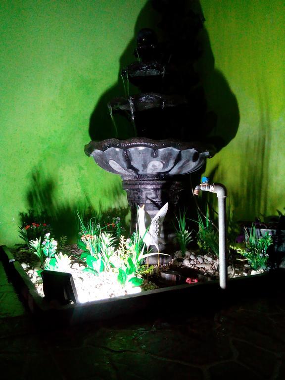 Banyuwangi Homestay Экстерьер фото
